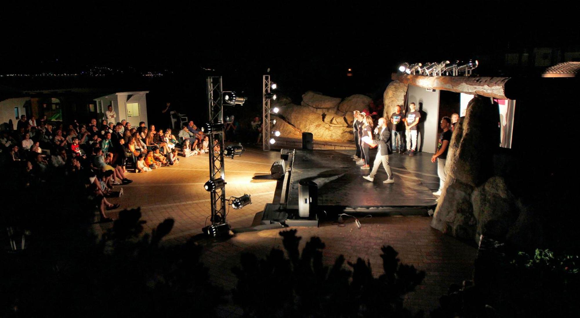 Club Esse Posada Palau Exterior photo